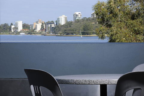 Lodestar Waterside Apartments - Accommodation Gladstone 27