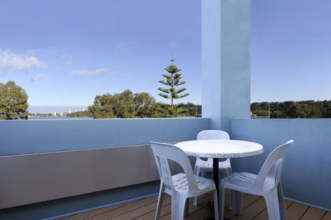 Lodestar Waterside Apartments - Accommodation Gladstone 20