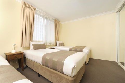 Lodestar Waterside Apartments - Accommodation Gladstone 33