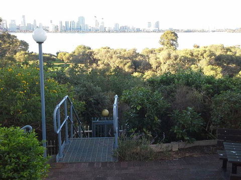 High Tor - Accommodation Gladstone 26