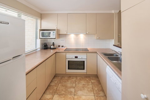 Bayshore Beachside Resort - Accommodation Gladstone 19