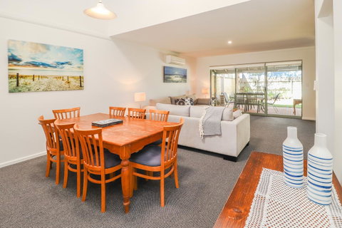 Bayshore Beachside Resort - Accommodation Gladstone 40