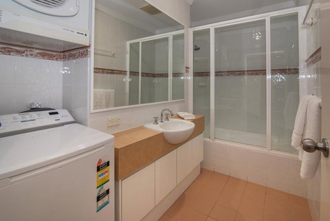 Bayshore Beachside Resort - Accommodation Gladstone 35