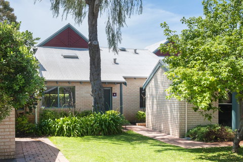 Bayshore Beachside Resort - Accommodation Gladstone 20