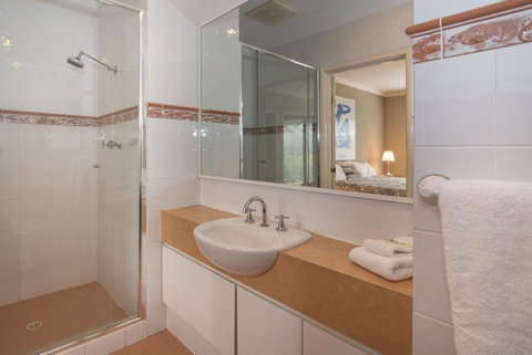 Bayshore Beachside Resort - Accommodation Gladstone 34
