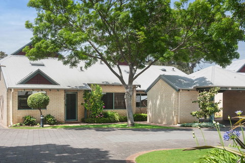 Bayshore Beachside Resort - Accommodation Gladstone 32