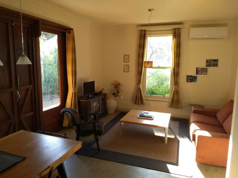 Hotham Ridge Estate - Accommodation Gladstone 2