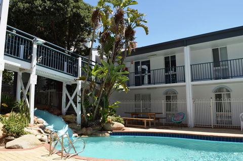 Seashore Memories - Sleeps 3 - Accommodation Gladstone 15