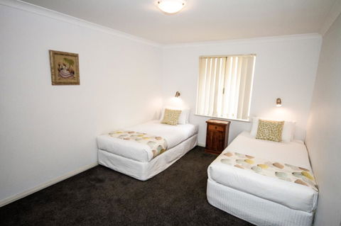 Fern Creek - Accommodation Gladstone 13