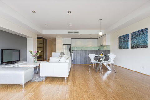 Gallery Serviced Apartments - Accommodation Gladstone 3