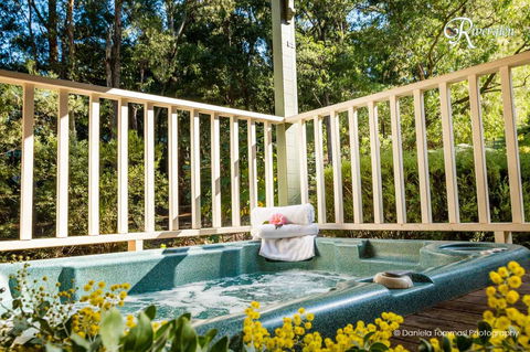 Riverglen Chalets - Accommodation Gladstone 38