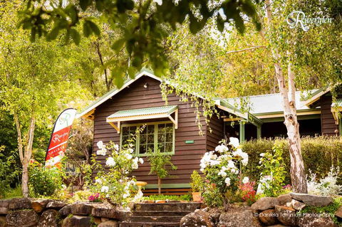 Riverglen Chalets - Accommodation Gladstone 28