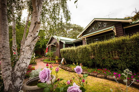 Riverglen Chalets - Accommodation Gladstone 27