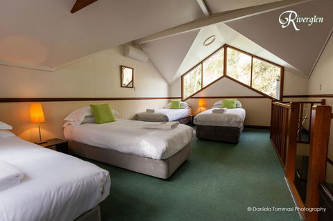Riverglen Chalets - Accommodation Gladstone 34