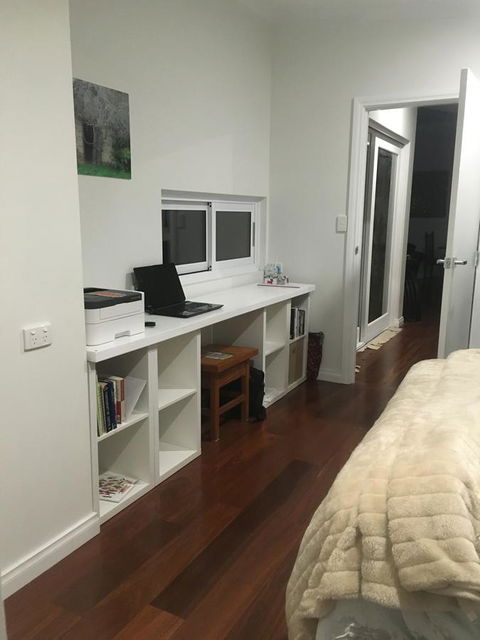 Lotti's House - Accommodation Gladstone 25