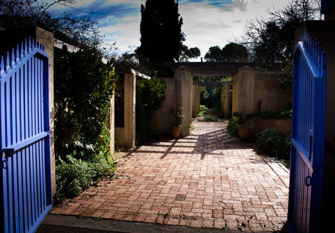 Lotti's House - Accommodation Gladstone 15