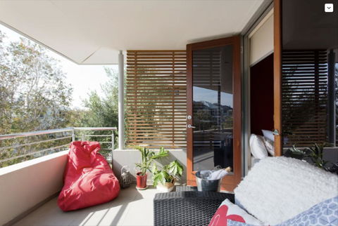 Adele's Luxury South Beach Apartment With King Bed - Accommodation Gladstone 18