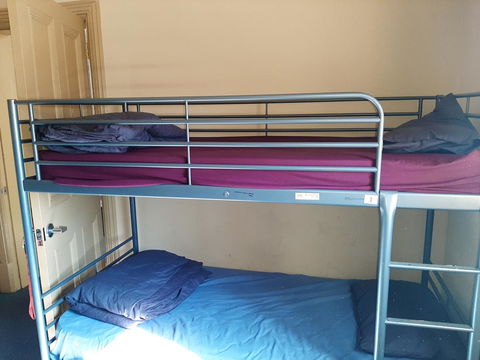 Fremantle Beach Backpackers - Accommodation Gladstone 24