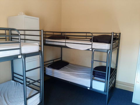 Fremantle Beach Backpackers - Accommodation Gladstone 5