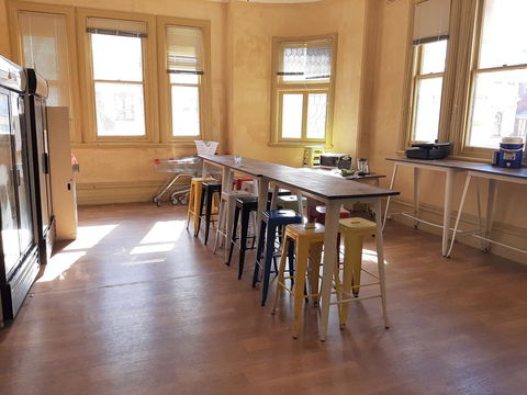 Fremantle Beach Backpackers - Accommodation Gladstone 32