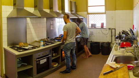 Fremantle Beach Backpackers - Accommodation Gladstone 30