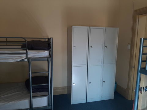 Fremantle Beach Backpackers - Accommodation Gladstone 27