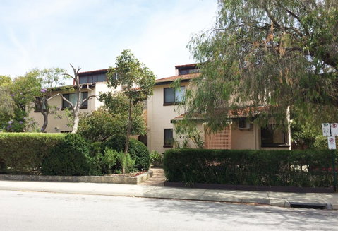 Kenata-Fairway Apartment Hotel - Accommodation Gladstone 0