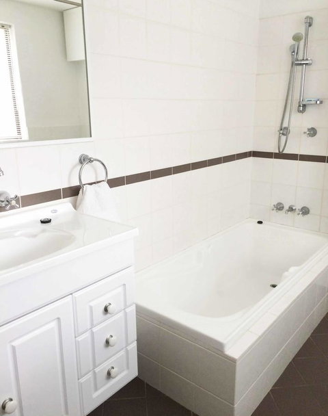 Kenata-Fairway Apartment Hotel - Accommodation Gladstone 23