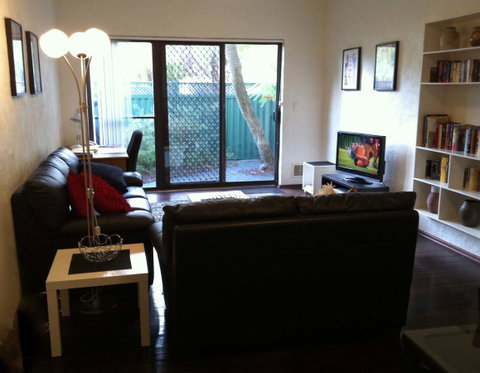 Kenata-Fairway Apartment Hotel - Accommodation Gladstone 32