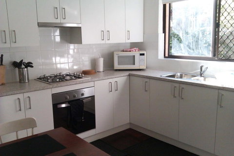 Kenata-Fairway Apartment Hotel - Accommodation Gladstone 31