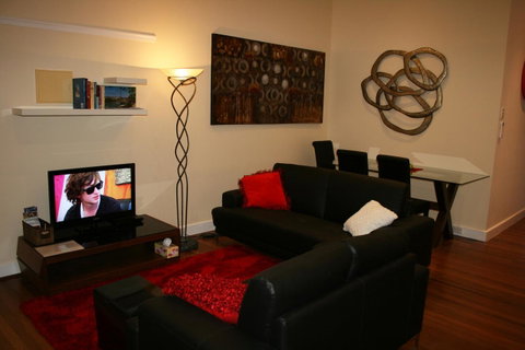 Kenata-Fairway Apartment Hotel - Accommodation Gladstone 8