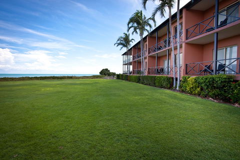 Moonlight Bay Suites - Accommodation Gladstone 12