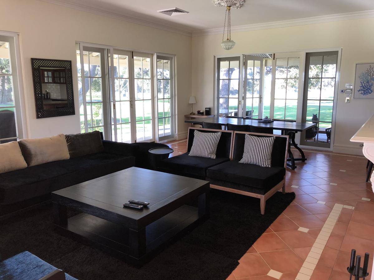 Wilyabrup WA Accommodation Gladstone
