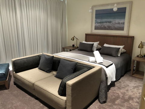 Caves Road Guest Houses - Accommodation Gladstone 11