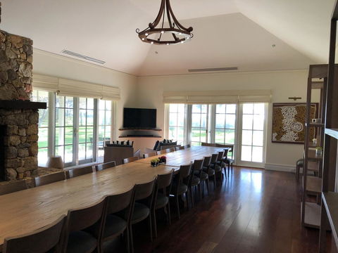 Caves Road Guest Houses - Accommodation Gladstone 3