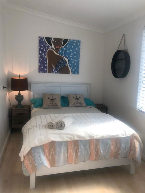 Inglewood Comfort - Accommodation Gladstone 3