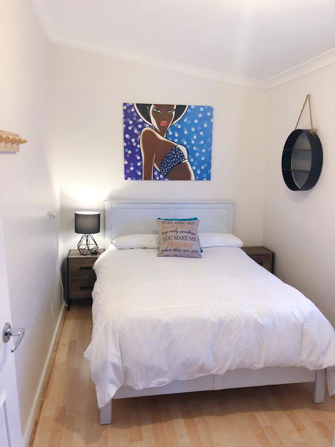 Inglewood Comfort - Accommodation Gladstone 2