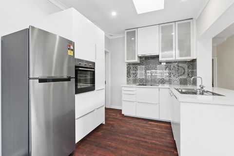 Inglewood Comfort - Accommodation Gladstone 17