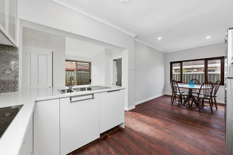 Inglewood Comfort - Accommodation Gladstone 16