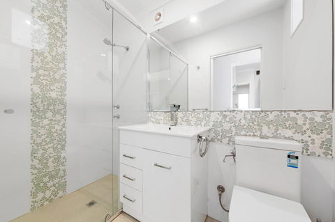 Inglewood Comfort - Accommodation Gladstone 12