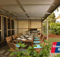 Midgard Cottage - Great location  close to airport - Accommodation Gladstone