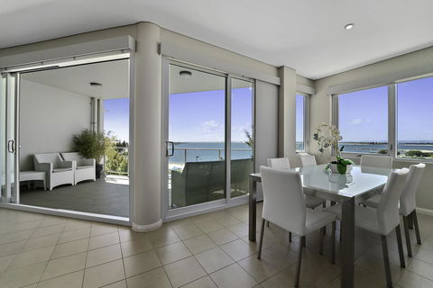 Luxury Suite Bunbury - Accommodation Gladstone 7