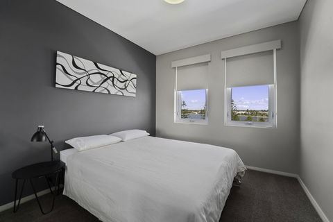 Luxury Suite Bunbury - Accommodation Gladstone 12