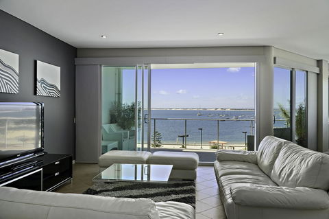 Luxury Suite Bunbury - Accommodation Gladstone 4