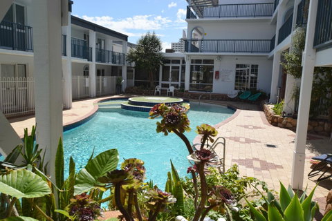 West Beach Lagoon 208 â€“ Great Value! - Accommodation Gladstone 17