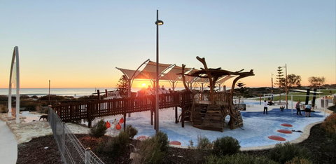 West Beach Lagoon 208 â€“ Great Value! - Accommodation Gladstone 29