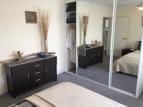 Applecross Village Apartment - Accommodation Gladstone 33