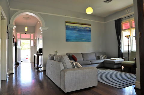 Fremantle Heritage Home For You To Enjoy! - Accommodation Gladstone 21