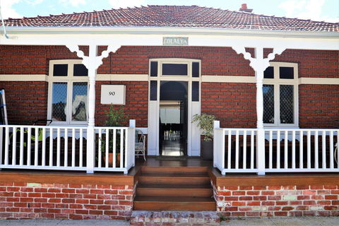 Fremantle Heritage Home For You To Enjoy! - Accommodation Gladstone 16