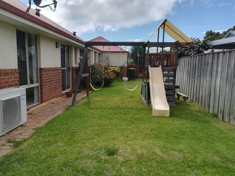 Stableford Cottage Holiday Home Dunsborough - Accommodation Gladstone 6